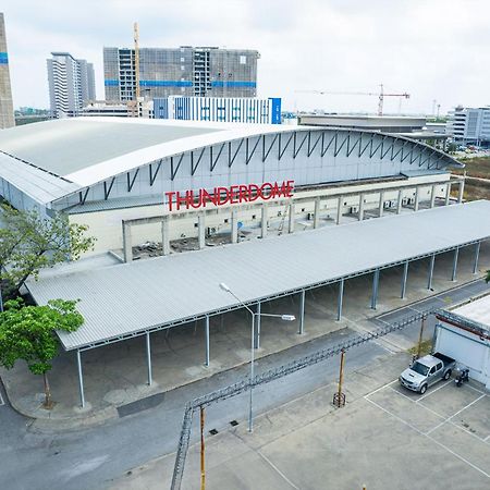 Ostello Beige Poshtels + Netflix Bangkok Esterno foto