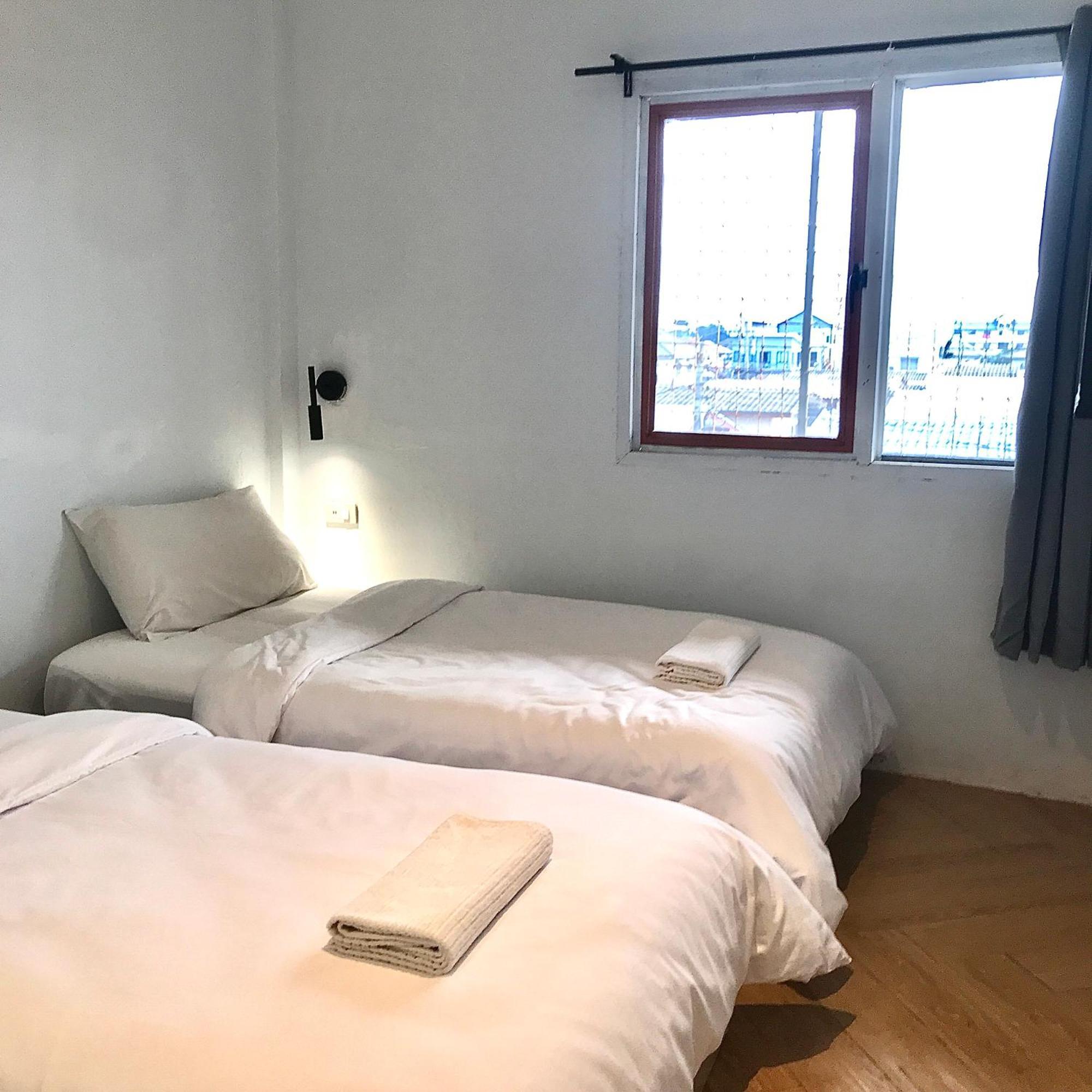 Ostello Beige Poshtels + Netflix Bangkok Esterno foto