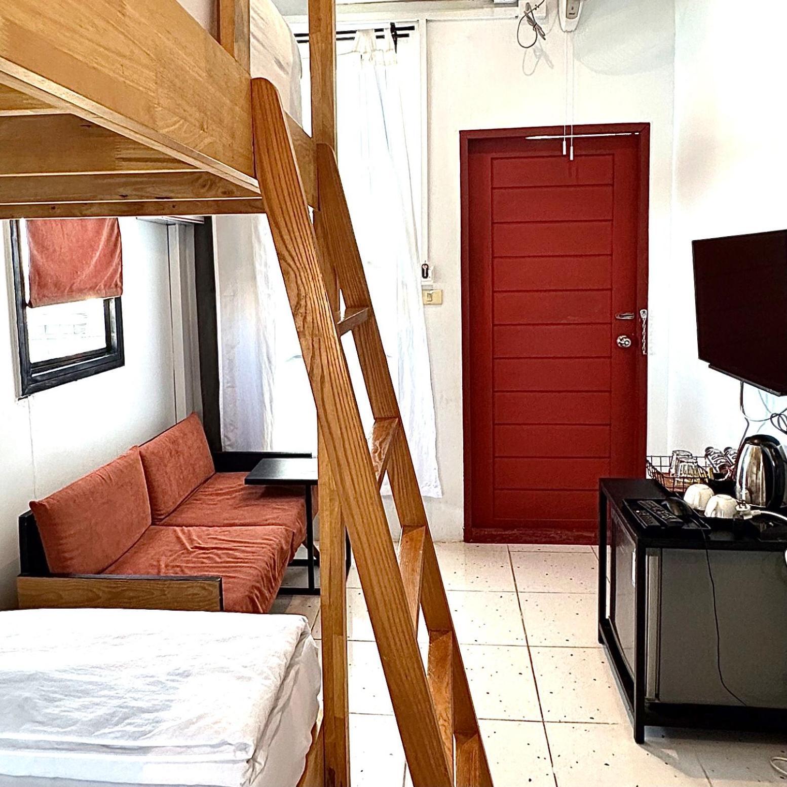 Ostello Beige Poshtels + Netflix Bangkok Esterno foto