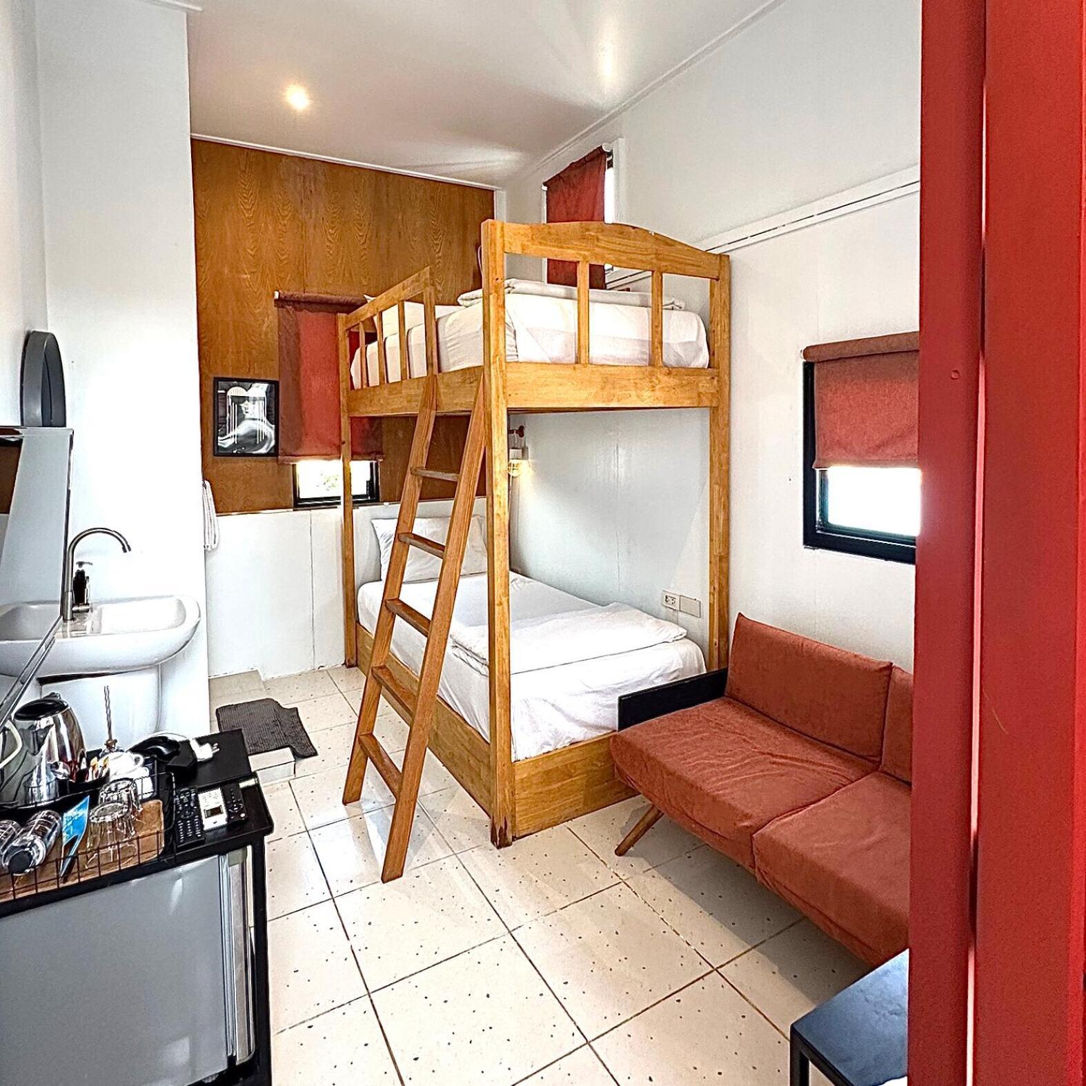 Ostello Beige Poshtels + Netflix Bangkok Esterno foto